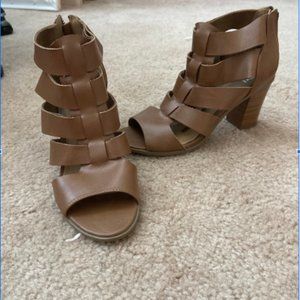 Size 7.5 Brown Hells